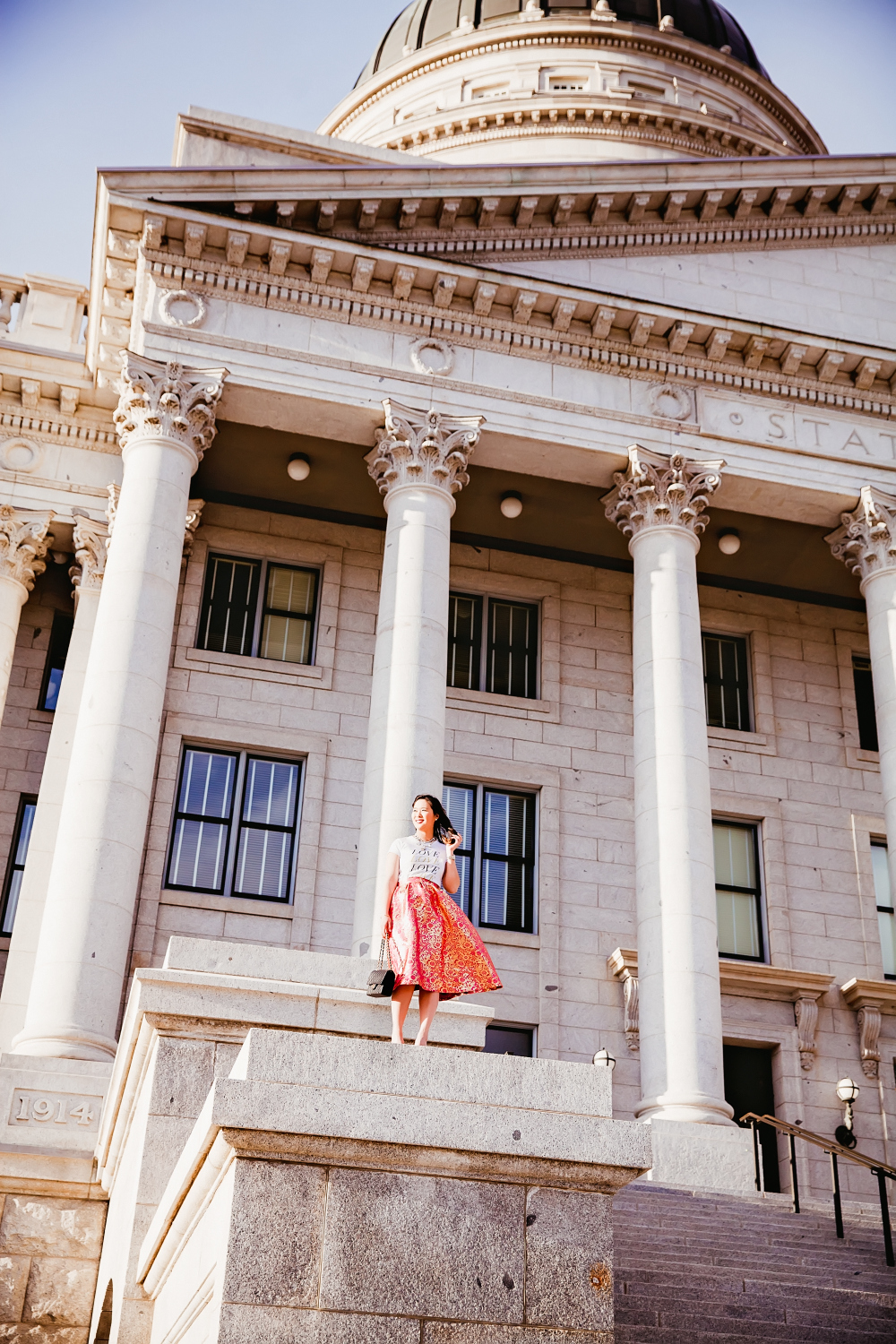 Sandy a la Mode | Fashion Blogger Graphic Tee and Pretty Skirt at Utah State Capitol