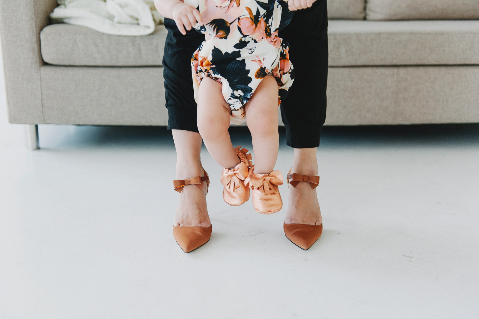Sandy a la Mode | Fashion Blogger Mommy and Me Black and Bronze