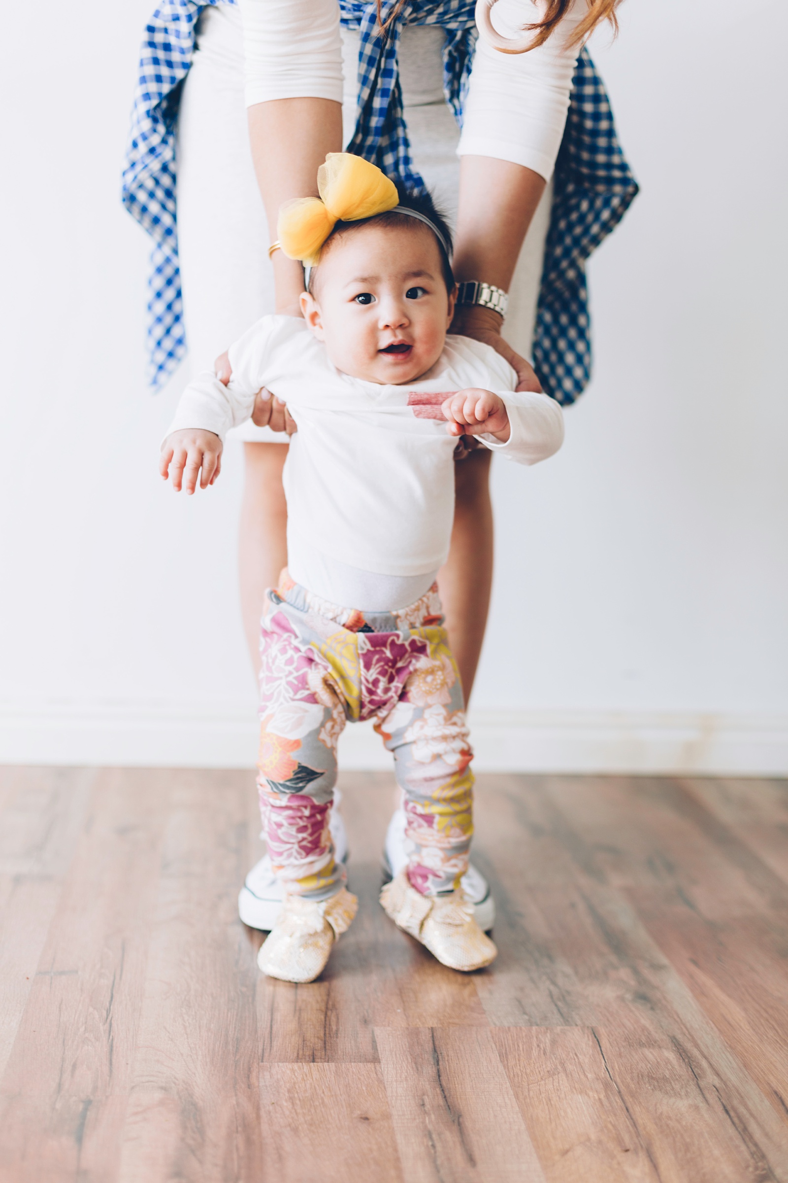 Sandy a la Mode | Mommy + Me fashion with The Vintage Honey Shop teething necklaces