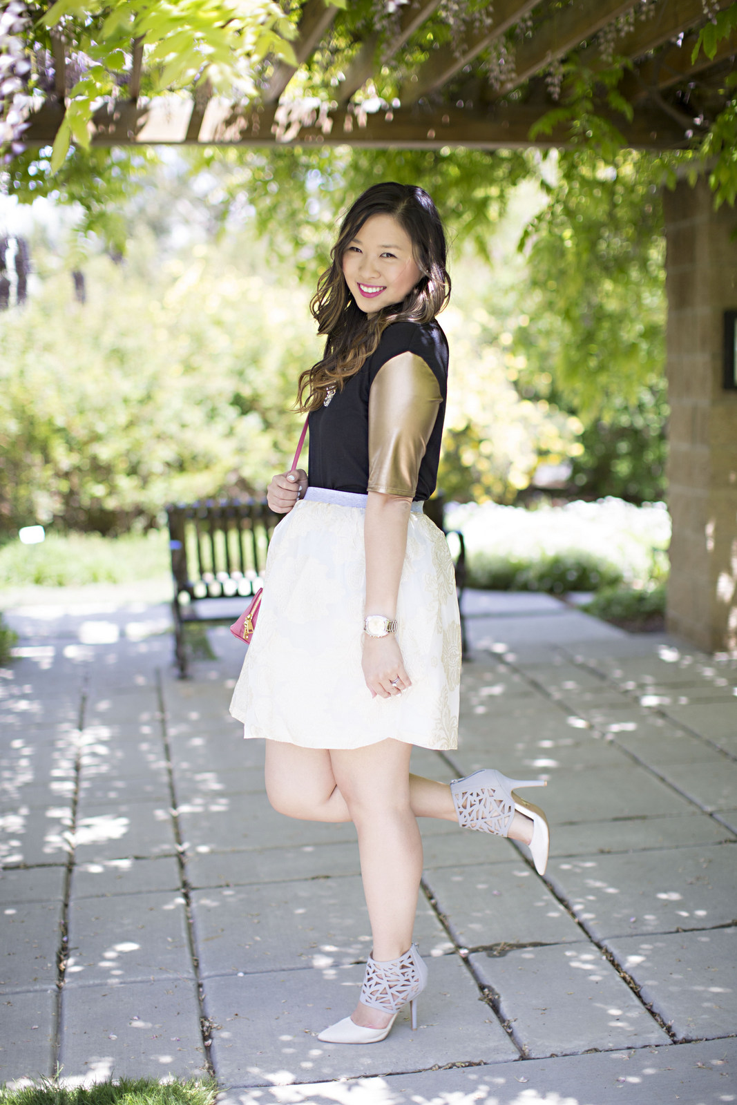 Sandy a la Mode | Fashion Blogger wearing Rhea Etcetera Skirt and Prada Bag