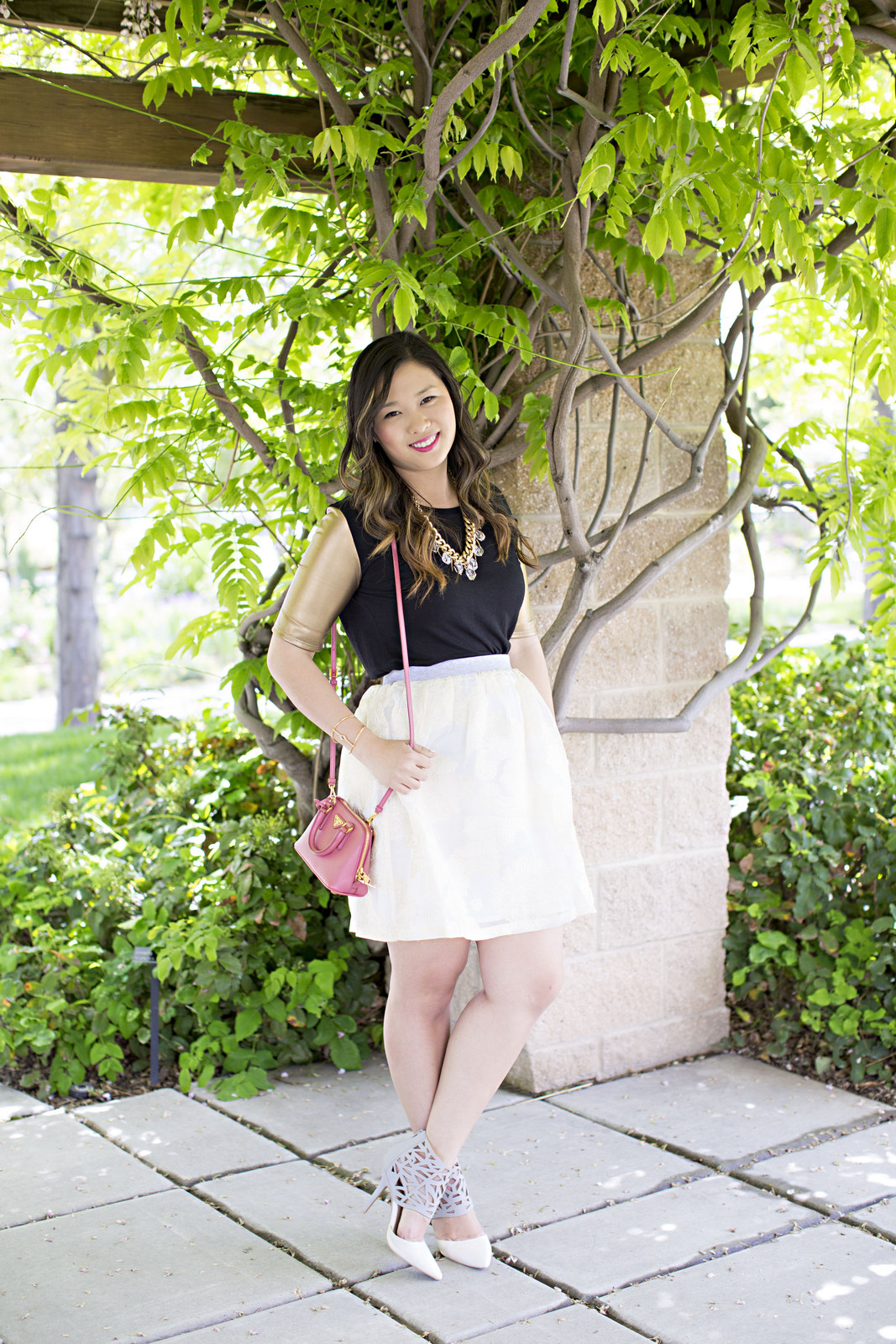 Sandy a la Mode | Fashion Blogger wearing Rhea Etcetera Skirt and Prada Bag