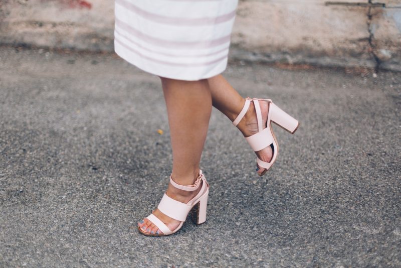 how to style pink shoes