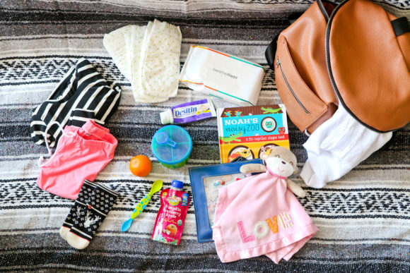 Flying with Toddlers: What to pack in your diaper bag