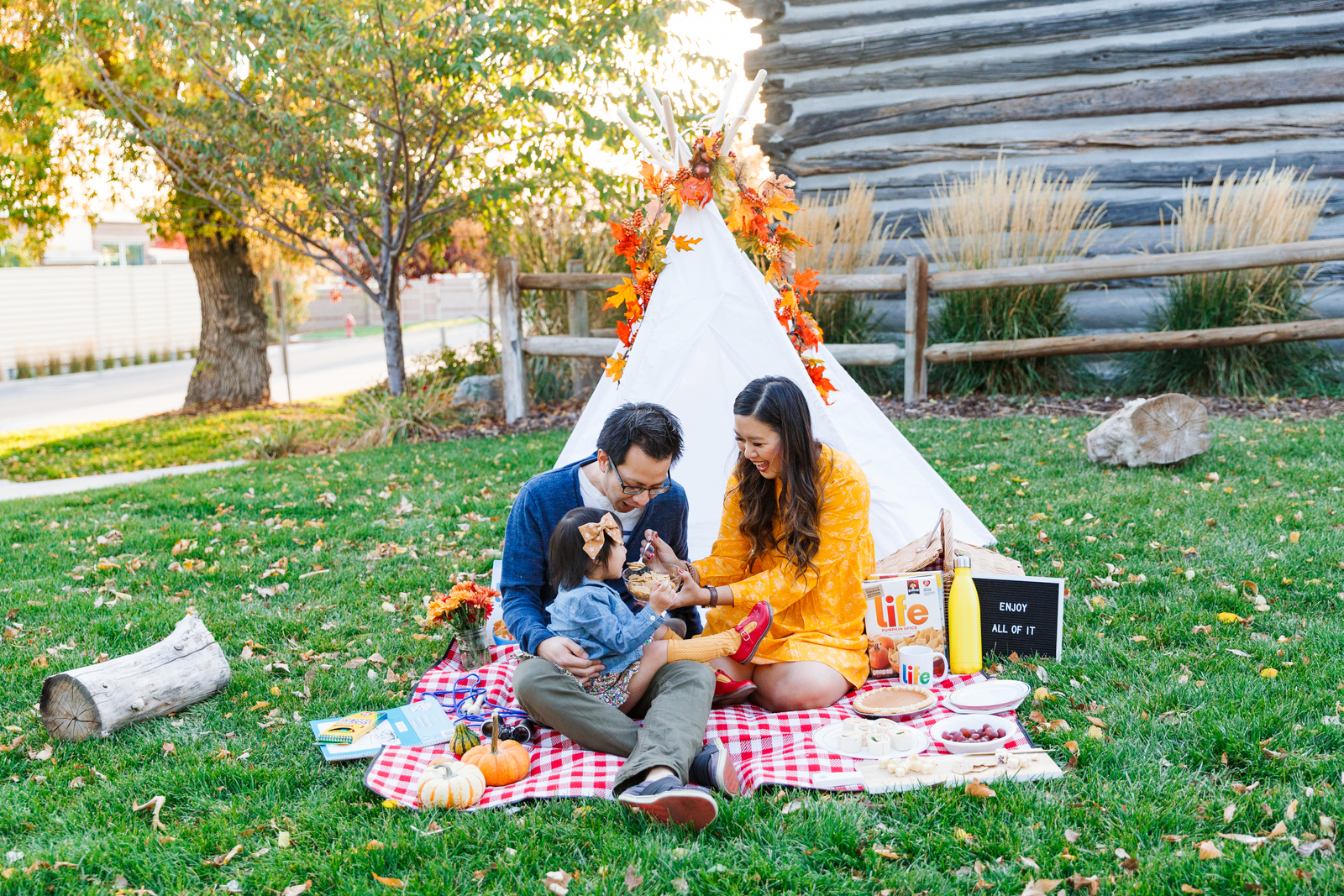 How to have a Fall family picnic