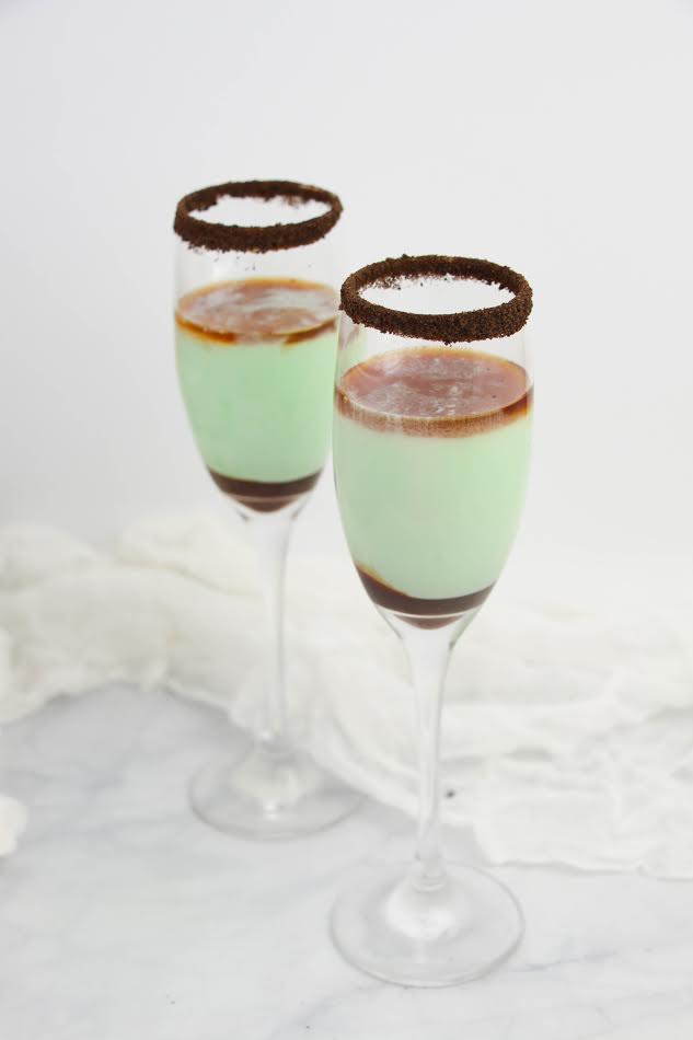 Girl Scout Cookies Cravings : Delicious Thin Mint Cocktail recipe by Sandy A La Mode