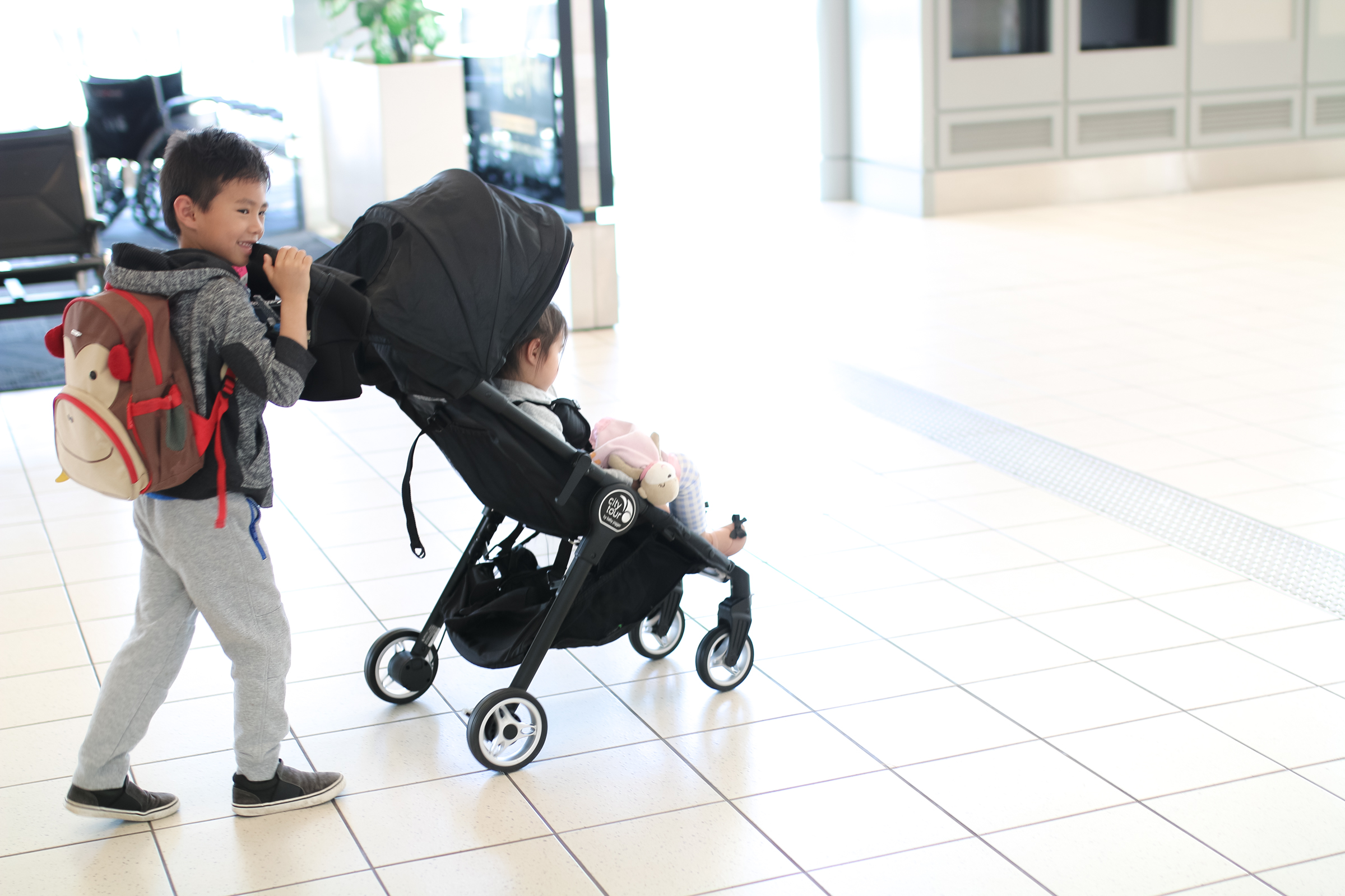 5 Travel Hacks For Traveling With Little Ones with Baby Jogger by lifestyle blogger Sandy A La Mode