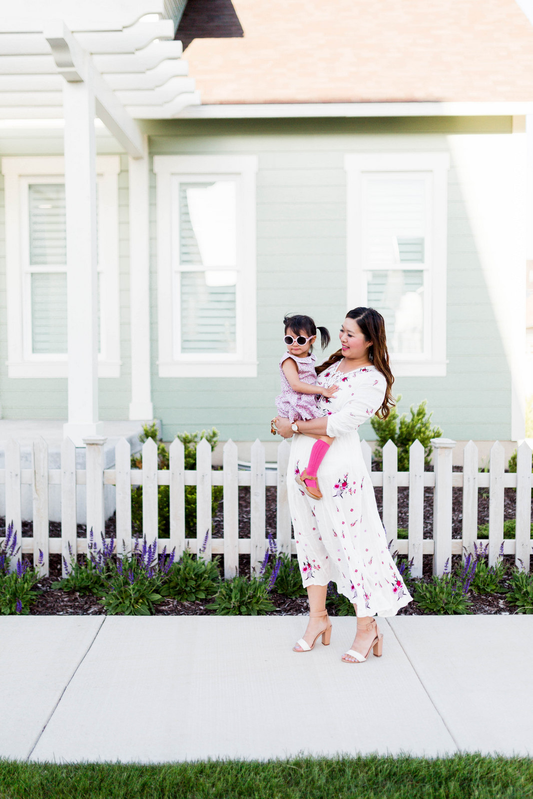 Mommy and Me Outfits - Floral Summer Dresses by fashion blogger Sandy A La Mode