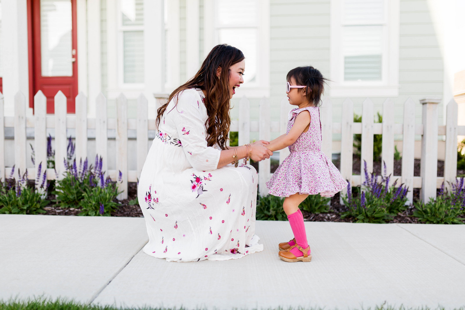 Mommy and Me Outfits - Floral Summer Dresses by fashion blogger Sandy A La Mode