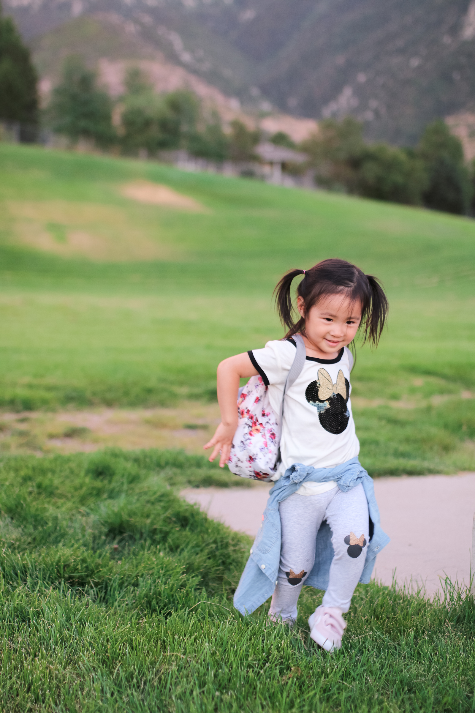 5 Ways To Save On Back To School Shopping by popular Utah blogger Sandy A La Mode