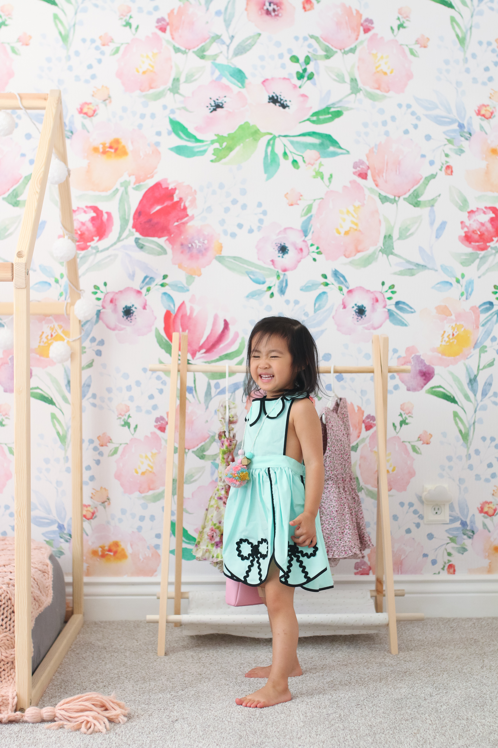 Decorating An Accent Wall With Vinyl Wallpaper by Utah blogger Dandy A La Mode
