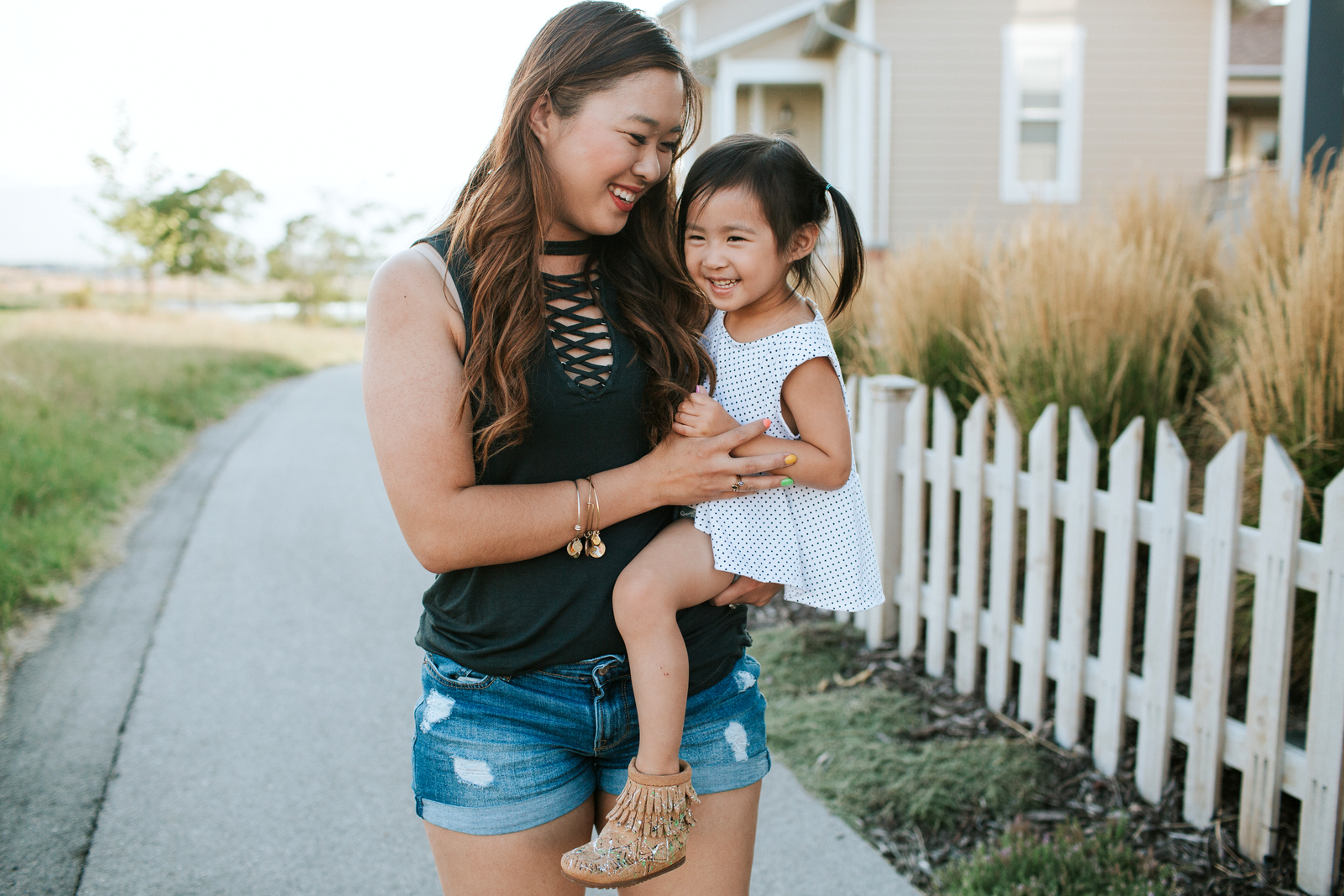 Mamas and Minis Collective - Minnetonka Shoes & Free Range Mama Shoes by Utah fashion blogger Sandy A La Mode