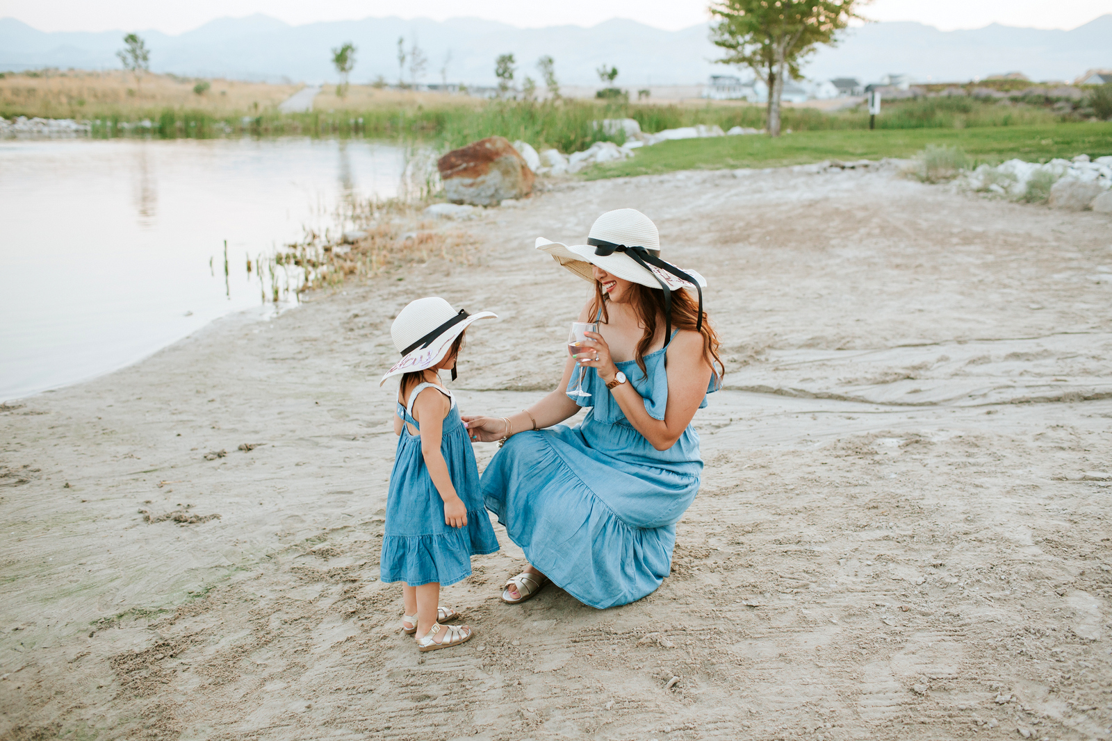 Mommy and Me Outfits: Chambray Dress & Floppy Sun Hat by Utah fashion blogger Sandy A La Mode