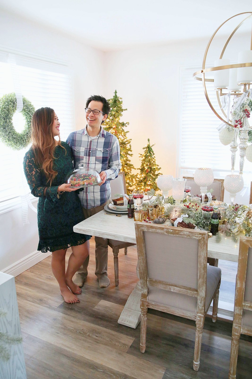 Our New Home Big Reveal: Dining Room Holiday Decor Ideas by Utah style blogger Sandy A La Mode