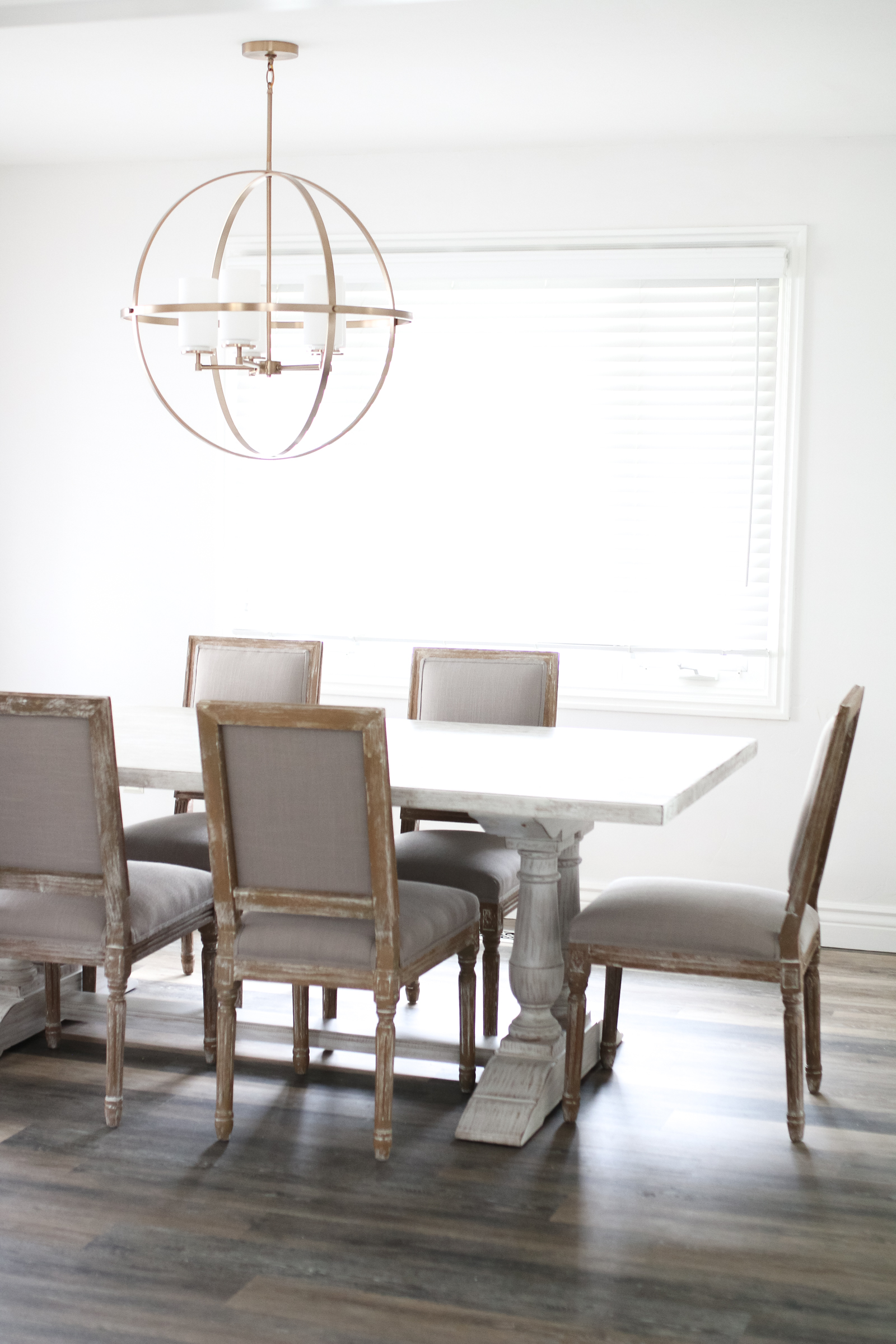 Our New Home Big Reveal: Dining Room Holiday Decor Ideas by Utah style blogger Sandy A La Mode