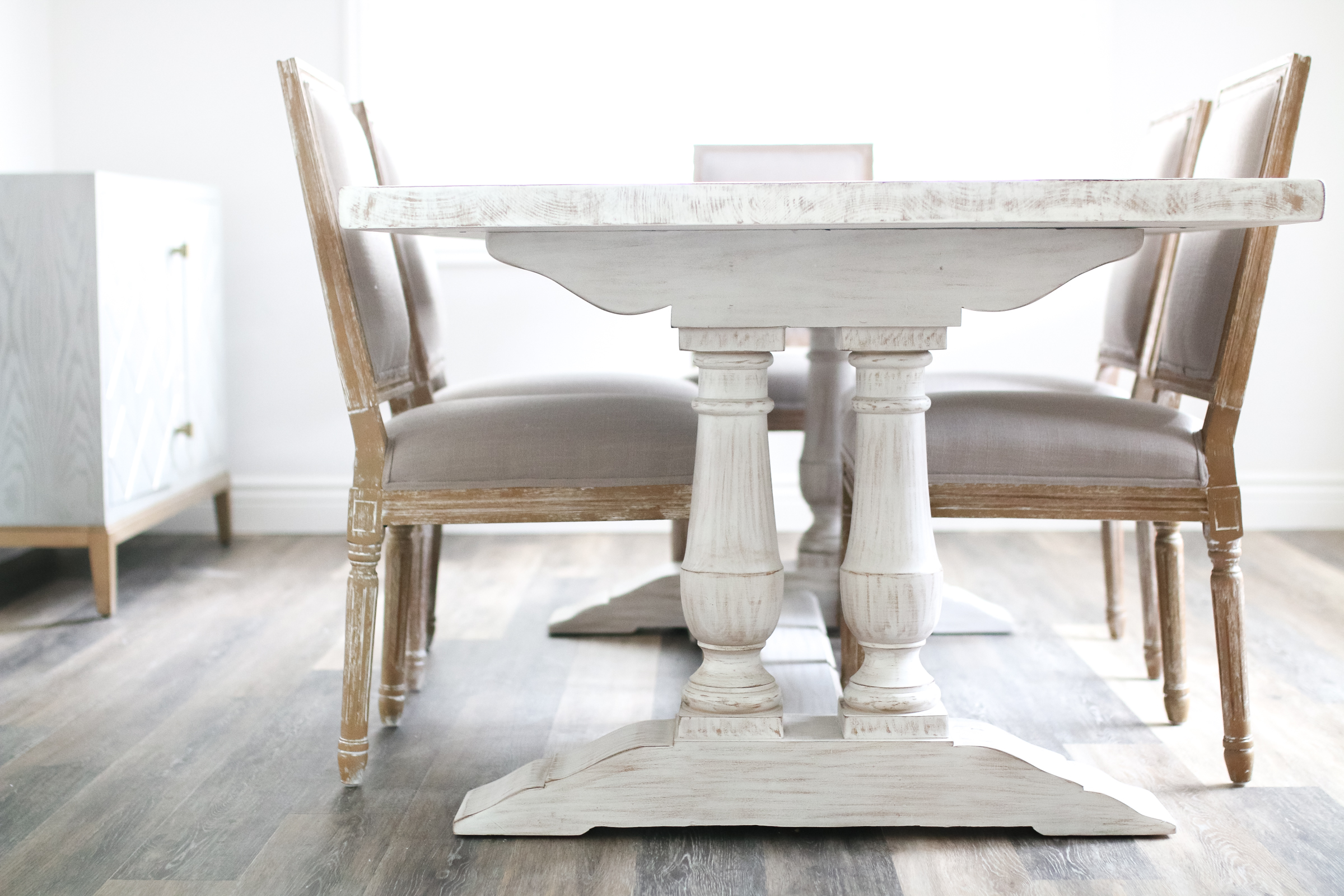 Our New Home Big Reveal: Dining Room Holiday Decor Ideas by Utah style blogger Sandy A La Mode