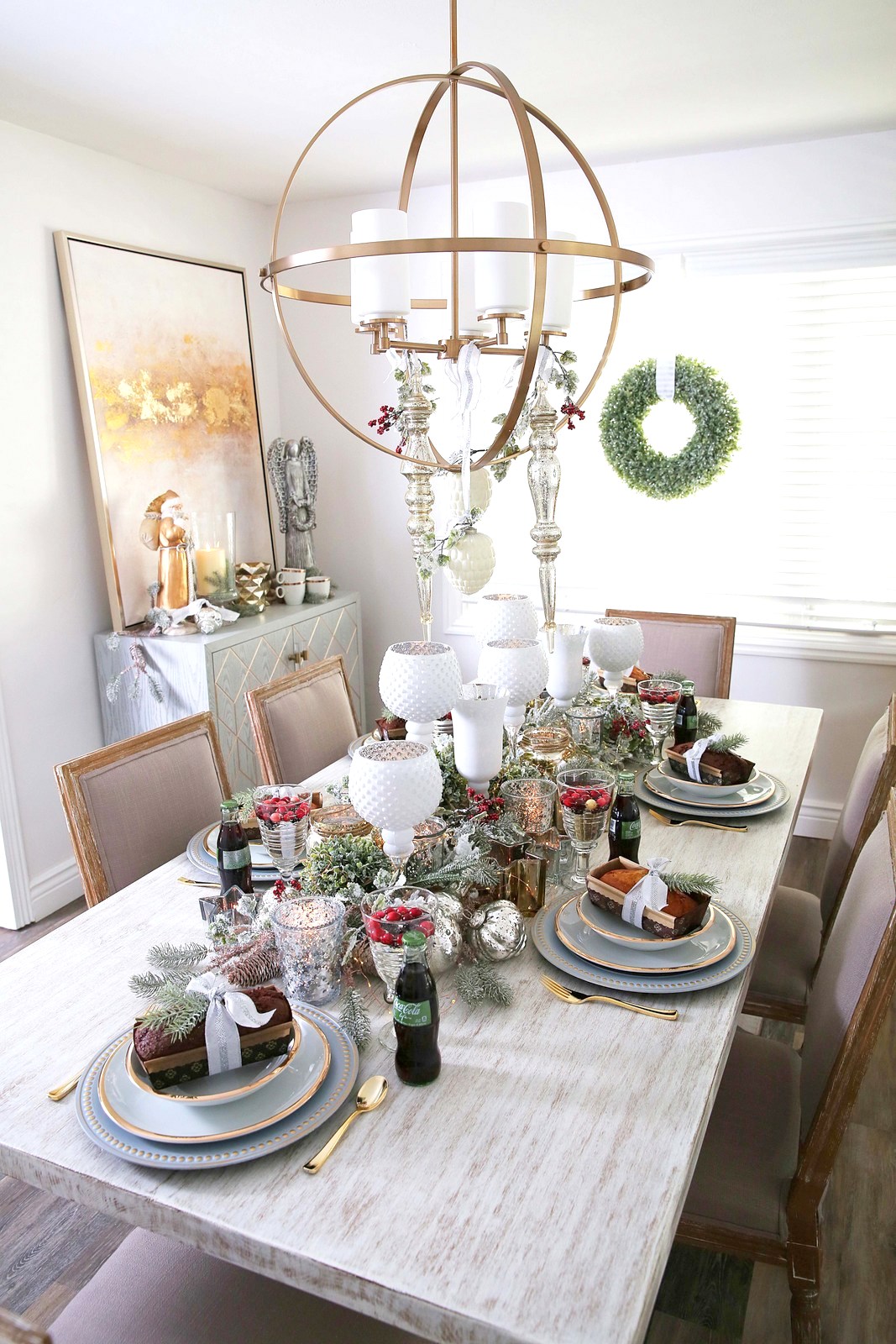 Our New Home Big Reveal: Dining Room Holiday Decor Ideas by Utah style blogger Sandy A La Mode