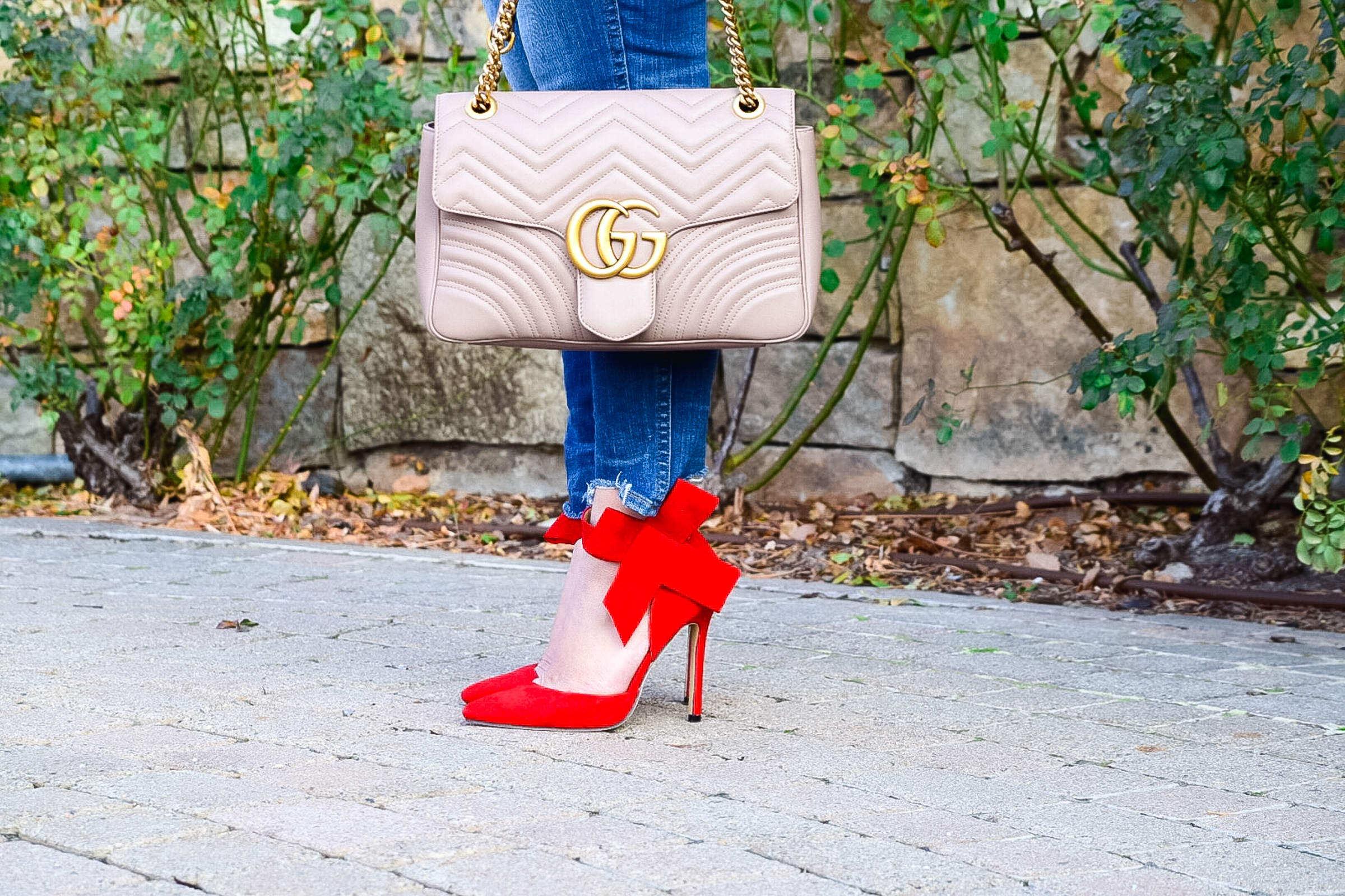 How To Spot A Fake Gucci Marmont Bag - Brands Blogger  Gucci marmont bag,  Gucci crossbody bag, Gucci bag outfit