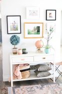 Easy Spring Entryway Ideas | Sandy a la Mode
