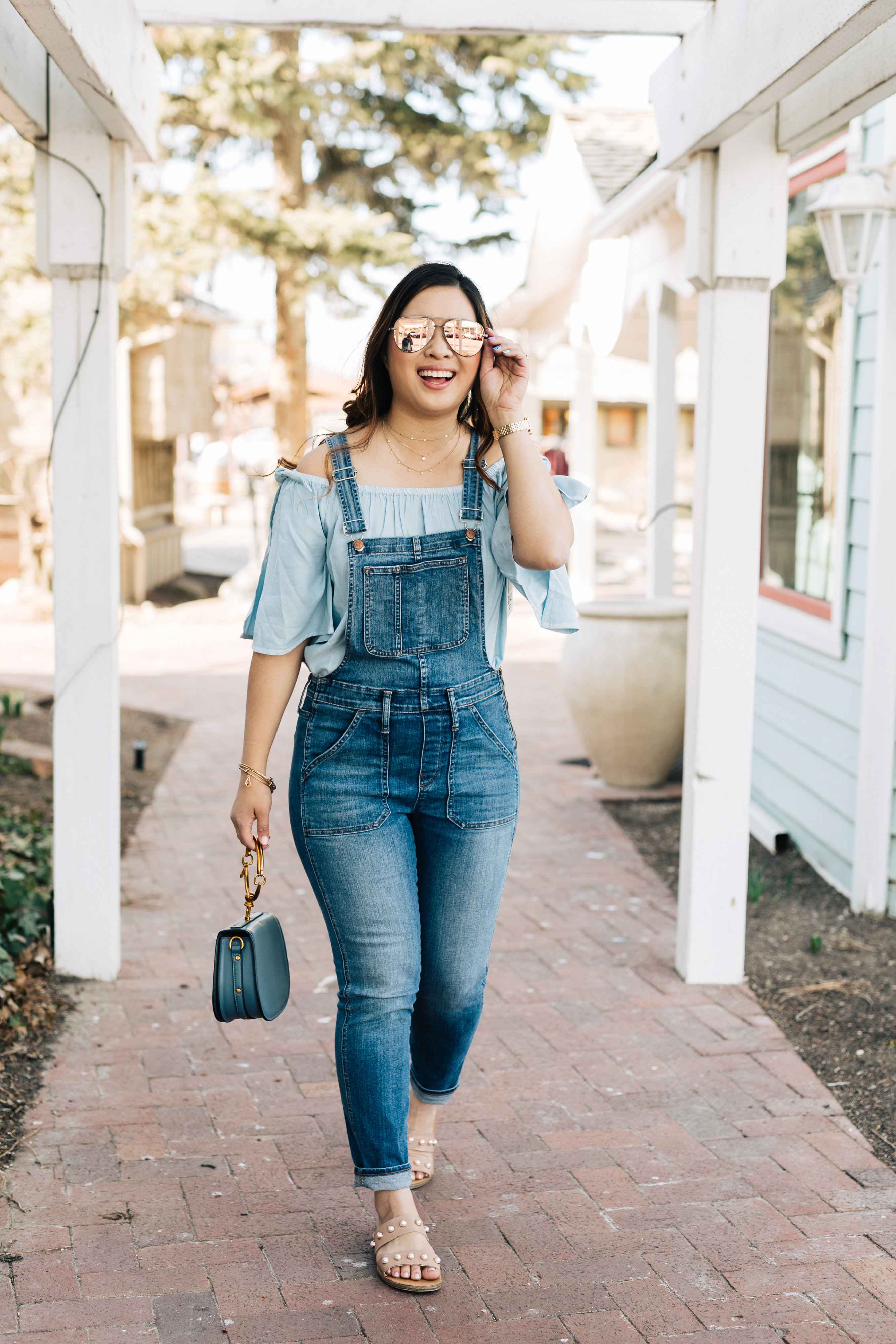 5 Chic Ways To Style Denim Overalls by popular Utah style blogger Sandy A La Mode