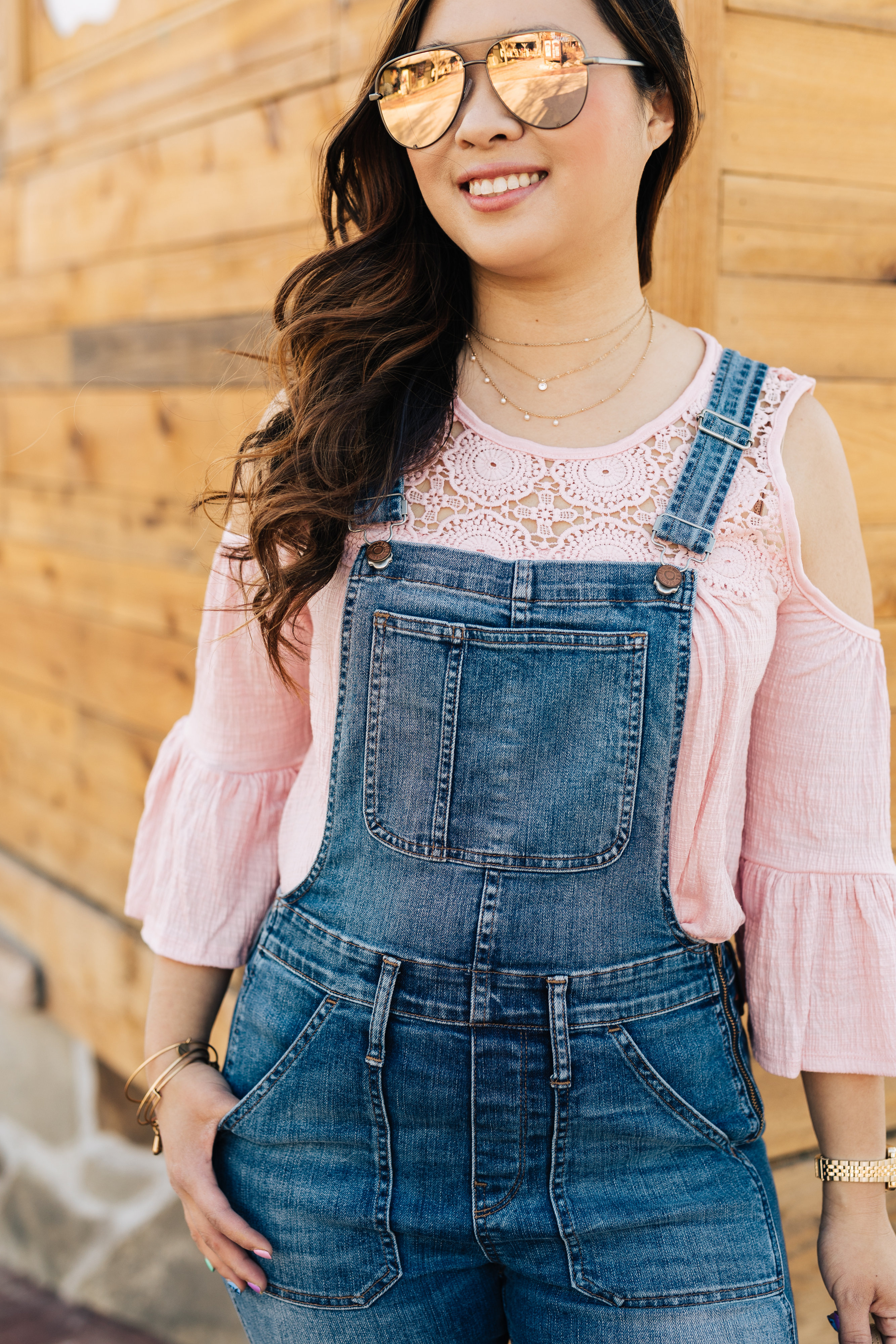 5 Chic Ways To Style Denim Overalls by popular Utah style blogger Sandy A La Mode