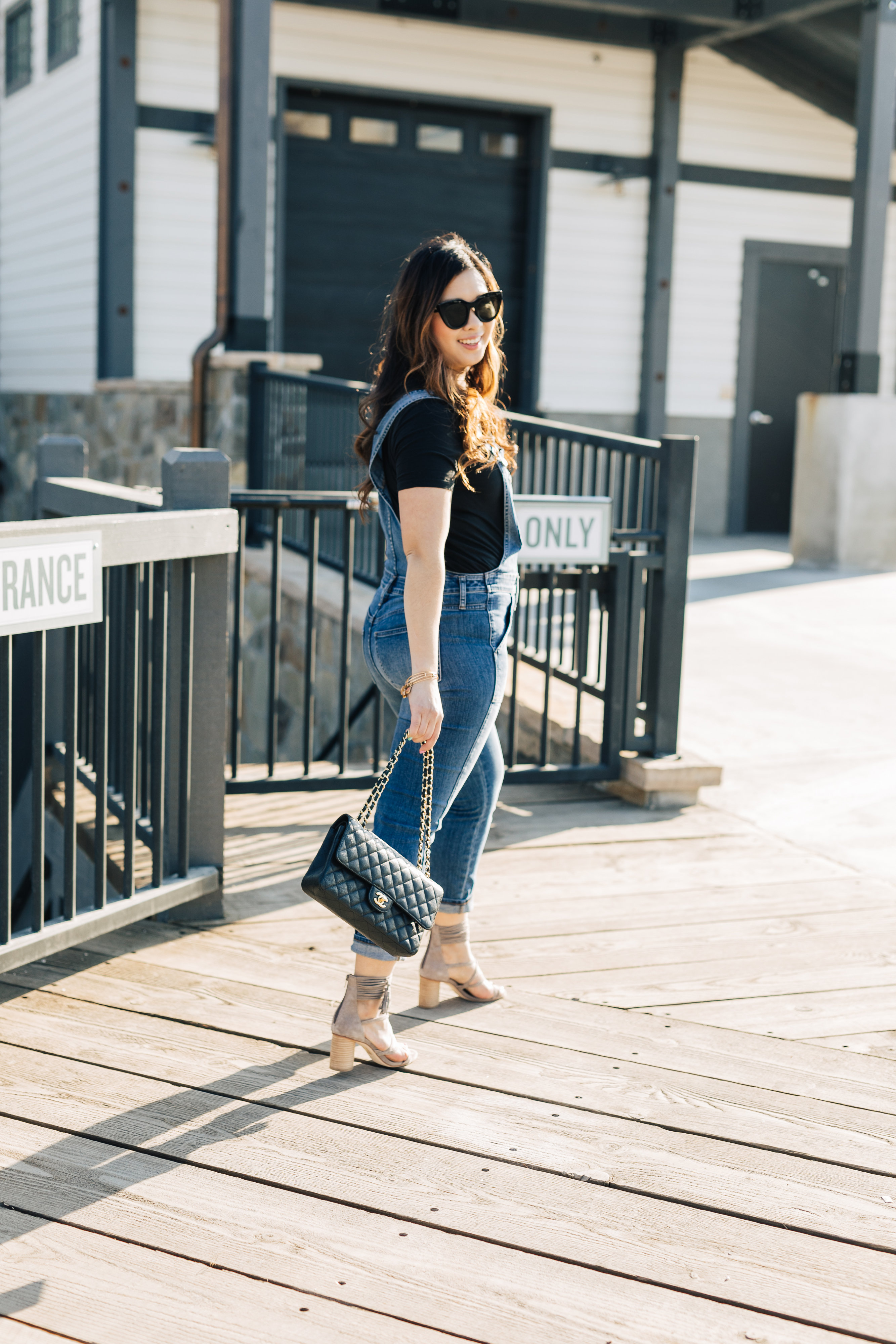 5 Chic Ways To Style Denim Overalls by popular Utah style blogger Sandy A La Mode